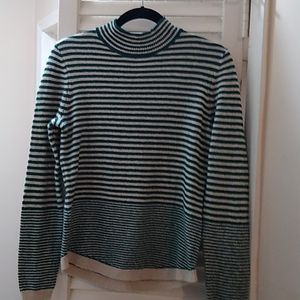 Liz Claiborne Mock Turtleneck Green & White Sweater